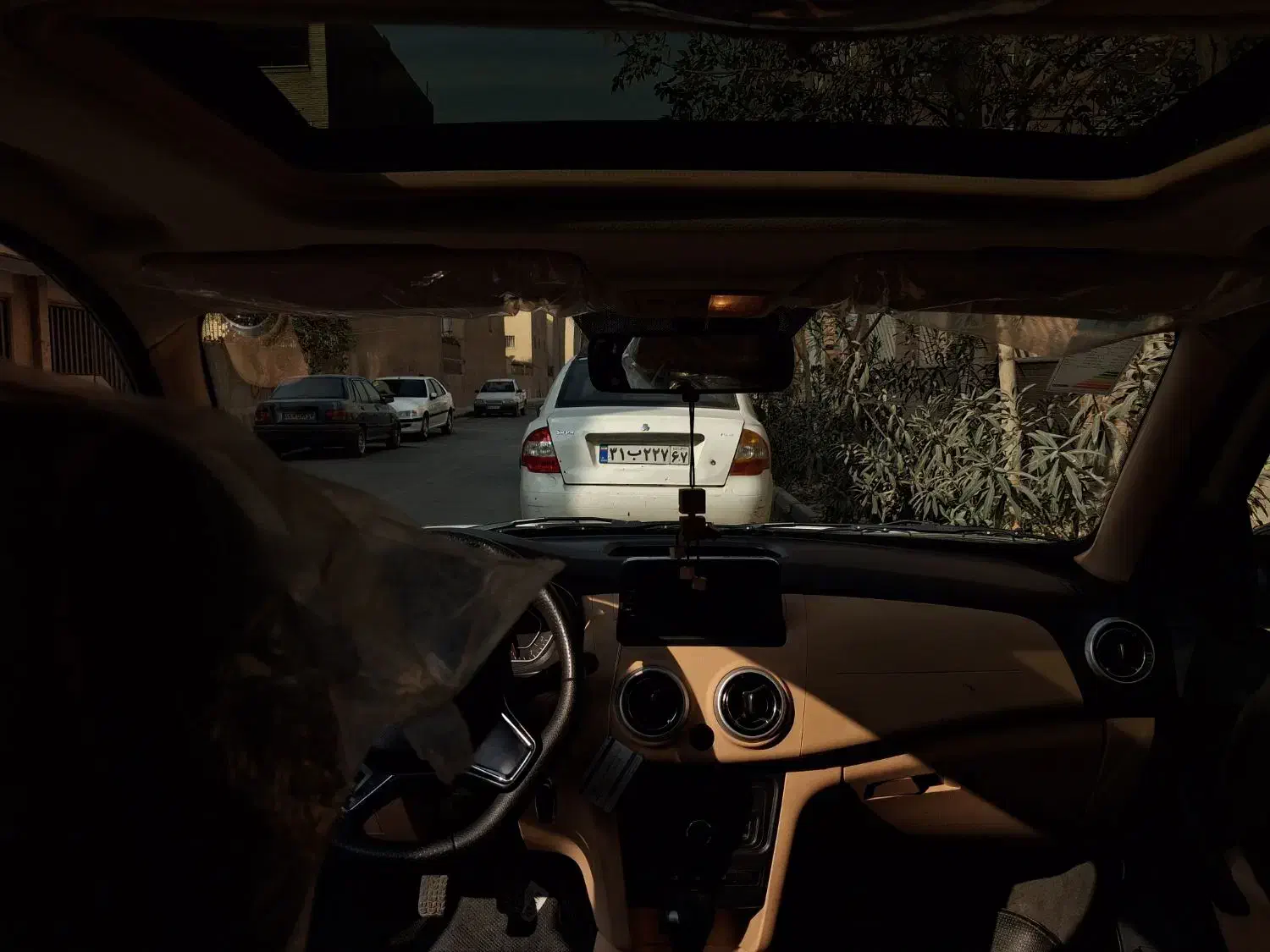 اطلس ۴۰۳g|خودرو سواری و وانت|اصفهان, باغ فدک|دیوار