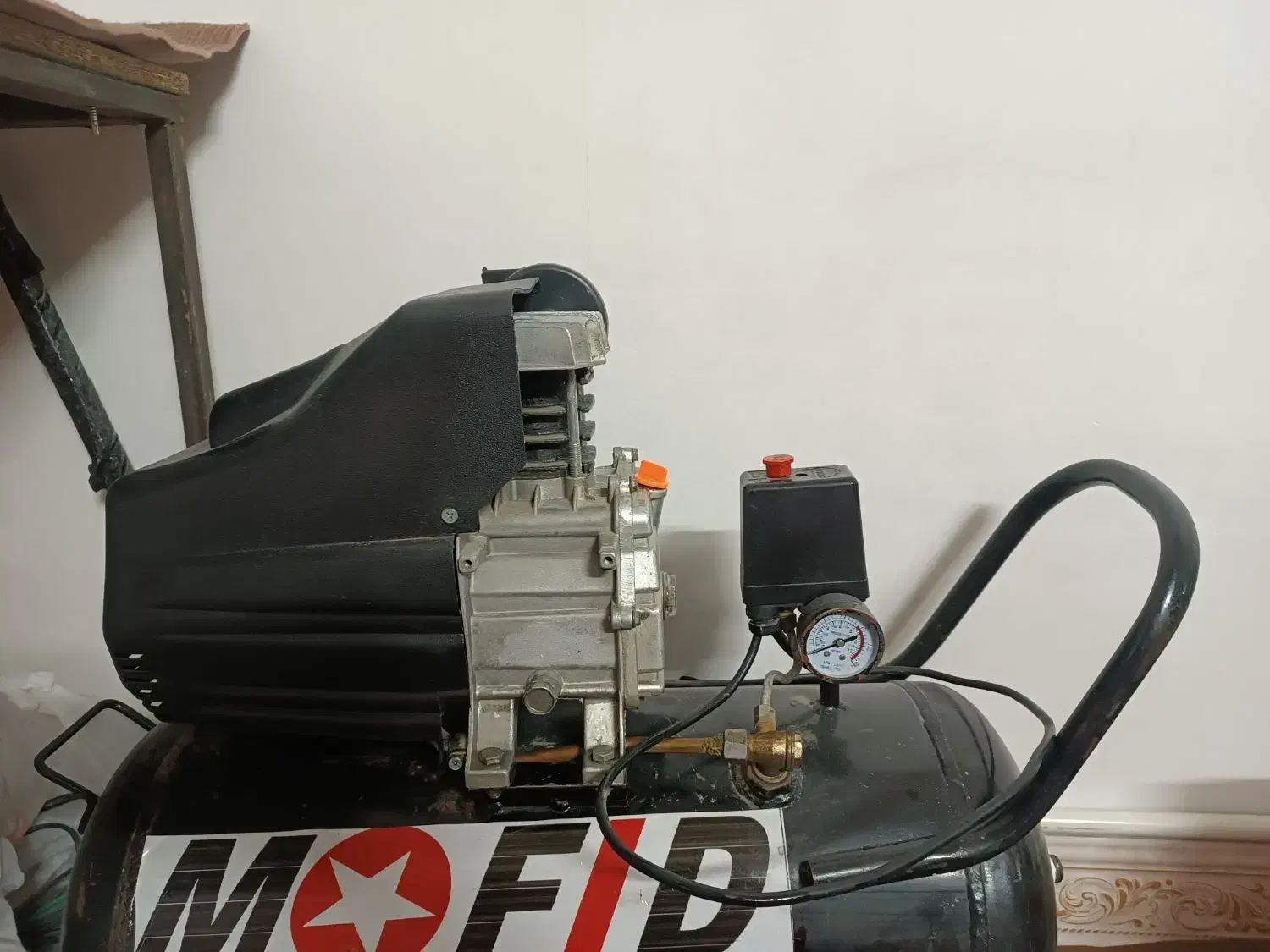 کمپرسور باد ۵۰لیتری مفید|ابزارآلات|اسلامشهر, شهرک امام حسین (میان آباد)|دیوار