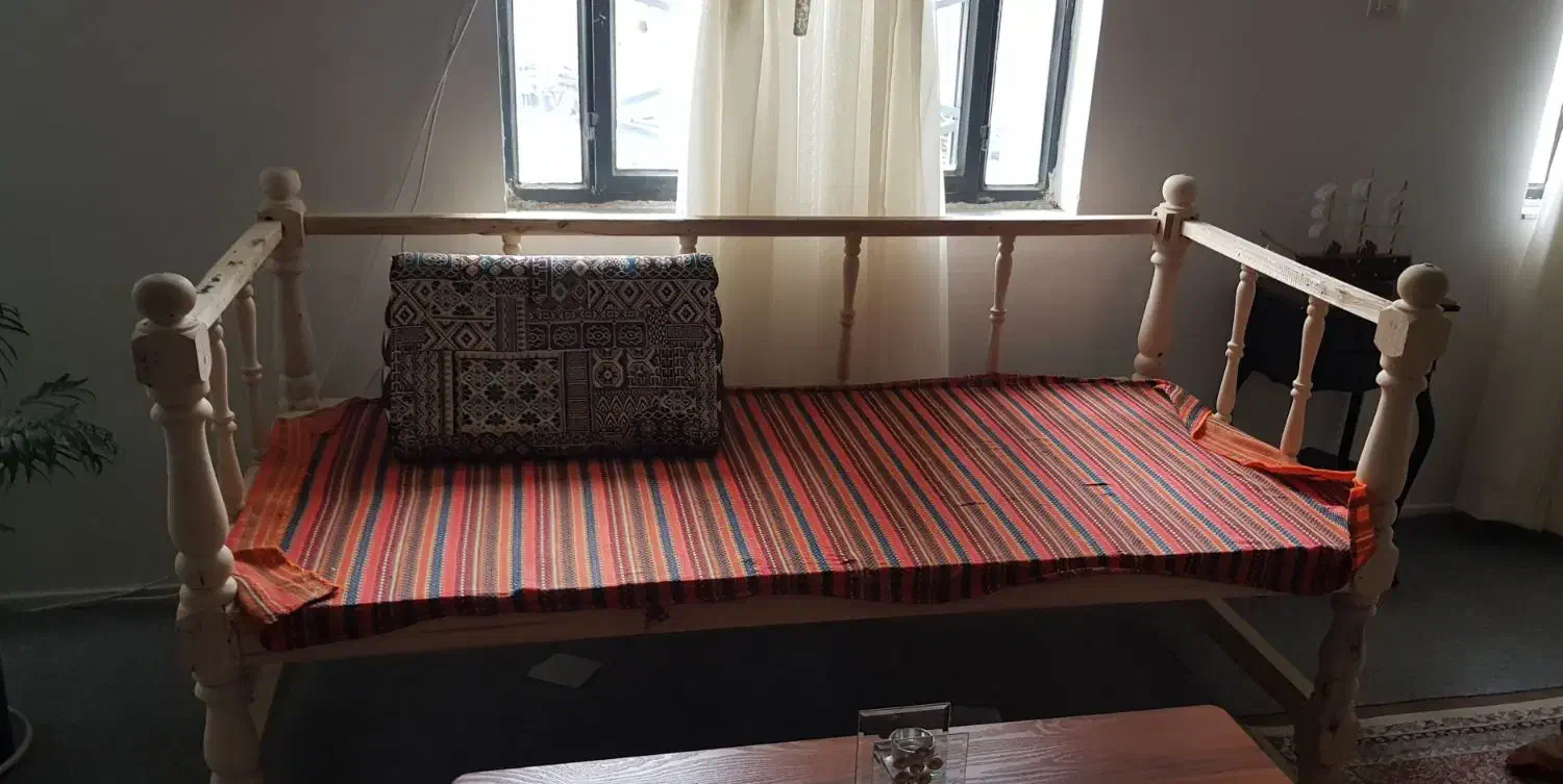 کت چوبی شاه نشین|مبلمان خانگی و میز عسلی|سنندج, |دیوار