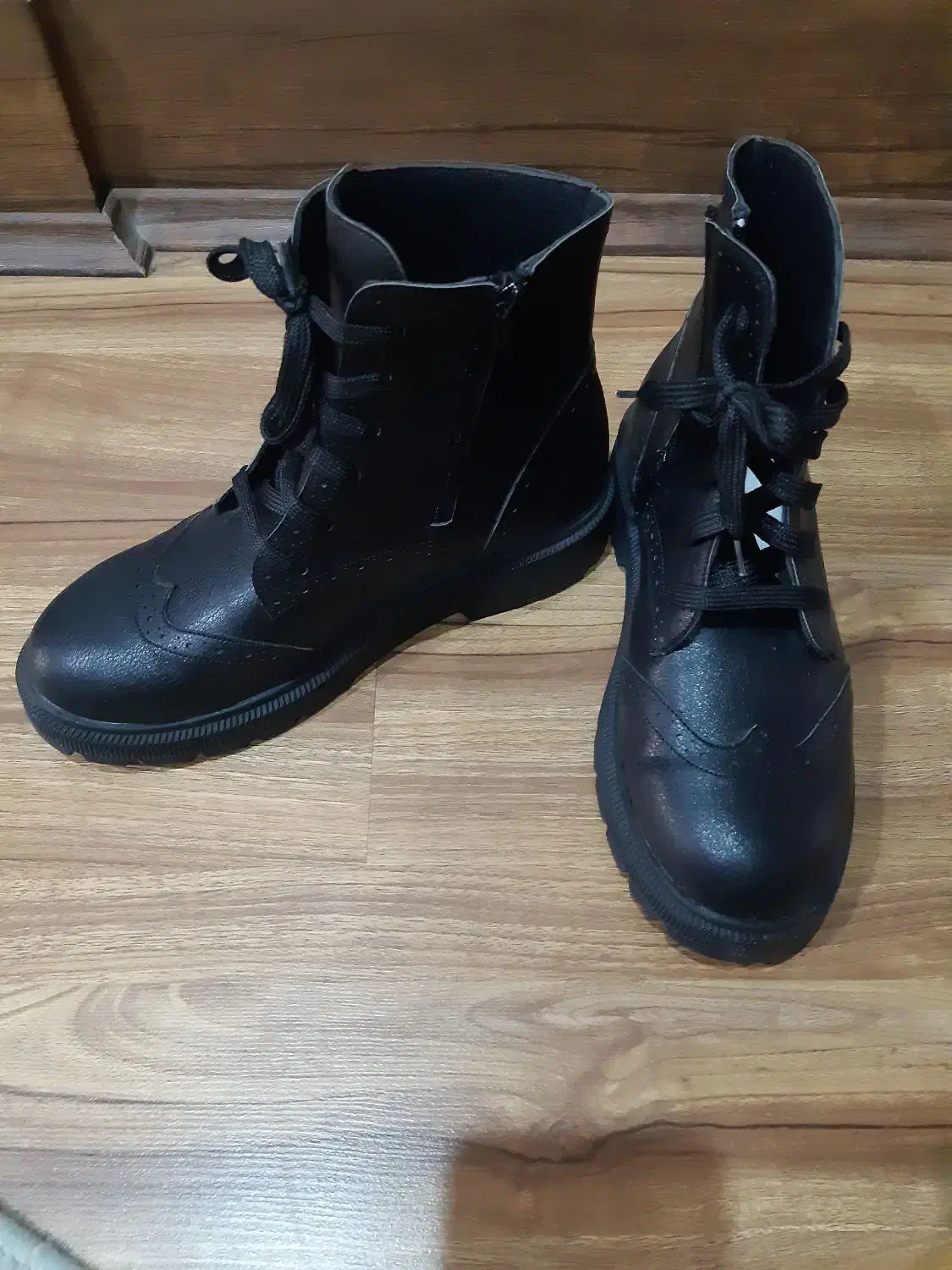 نیم بوت تمام چرم سایز۳۷و۴۰|کیف، کفش، کمربند|تهران, سازمان آب|دیوار