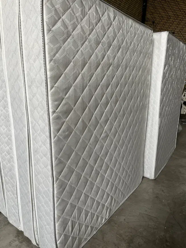 تشک هتلی فنردار نرم و راحت مناسب تخت کمجا|تشک تختخواب|تهران, یافت‌آباد|دیوار