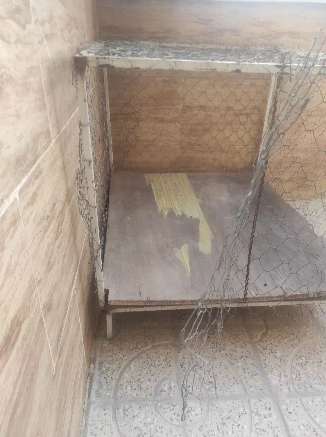 قفسه پرنده بزرگ|لوازم جانبی حیوانات|ایلام, |دیوار