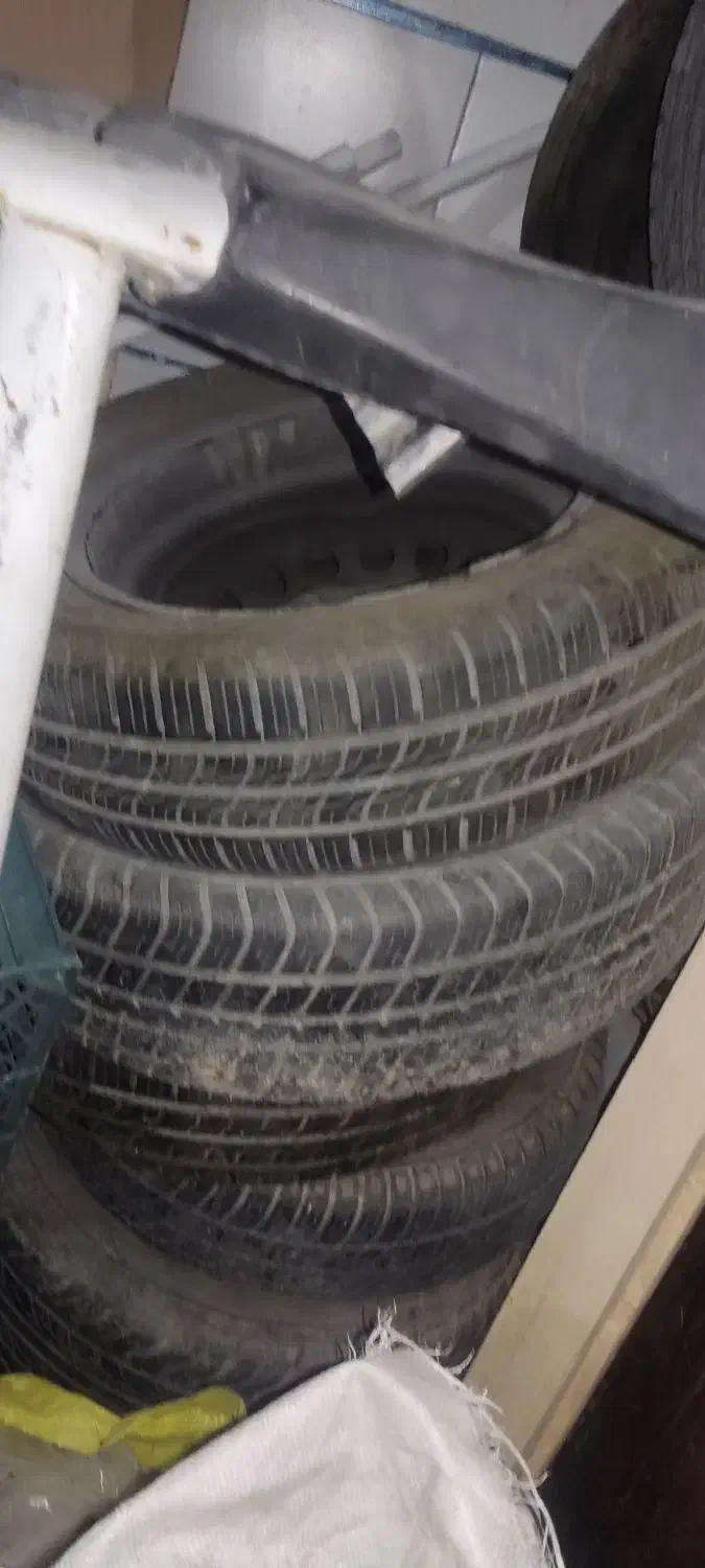 تایر و رینگ پراید|قطعات یدکی و لوازم جانبی|شهرضا, |دیوار