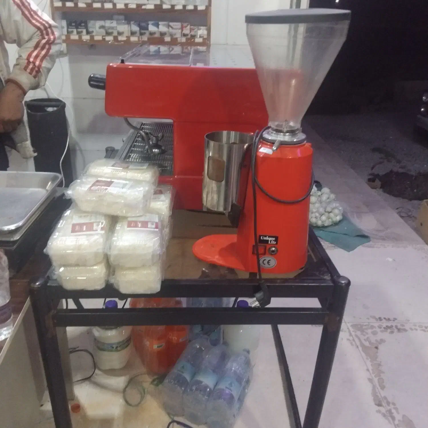 قهوه ساز ایتالیایی همراه با اسیاب|قوری، کتری، قهوه‌ساز دستی|لردگان, |دیوار