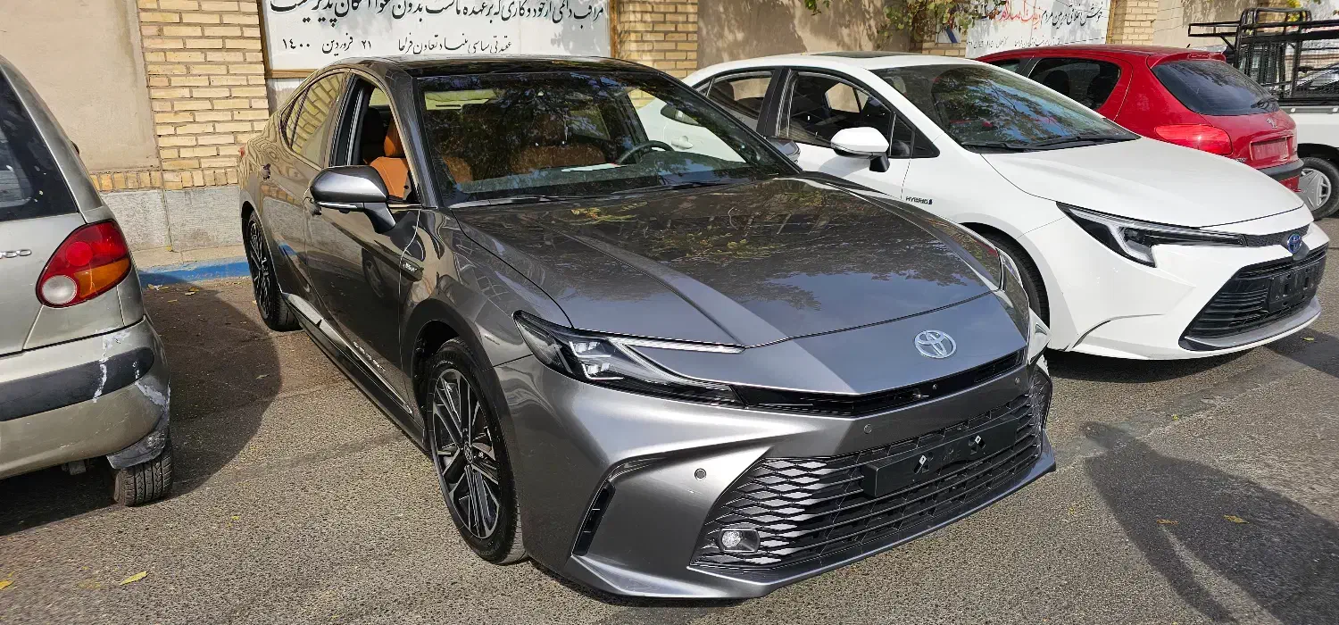 تویوتا کمری لومیر ۲۰۲۵|خودرو سواری و وانت|تهران, محمودیه|دیوار
