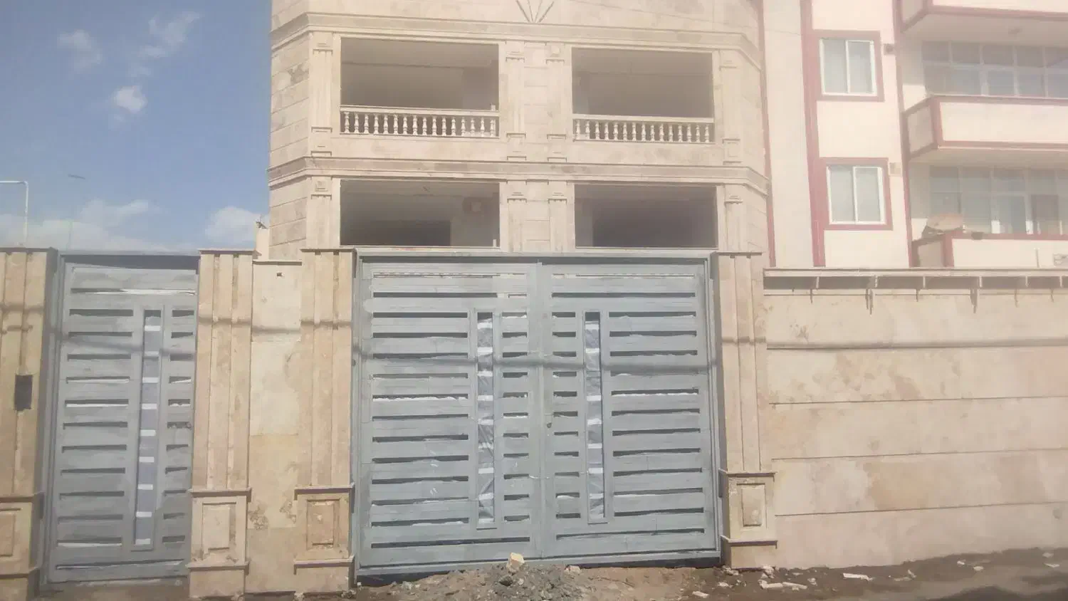 باسلام فروش آپارتمان بصورت خام واقع درگرگاب|فروش آپارتمان|شاهین‌شهر, گرگاب|دیوار