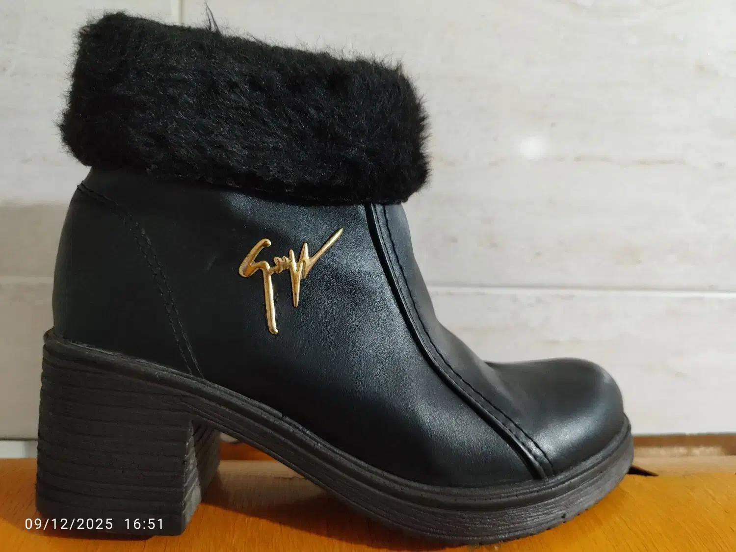 نیم بوت زنانه نونو|کیف، کفش، کمربند|کرج, حصارک پایین|دیوار