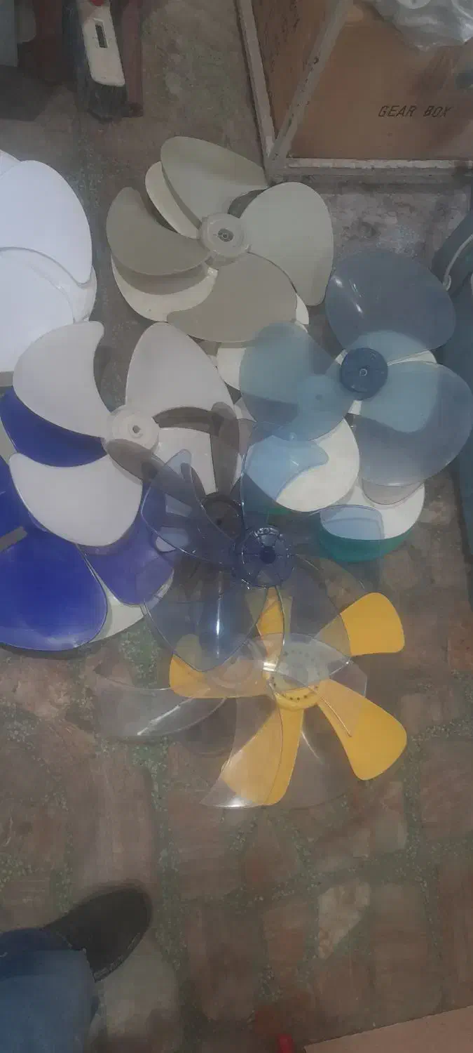 ۲۰ عدد پروانه پنکه|پنکه و تصفیهکنندهٔ هوا|شیراز, لشکری|دیوار