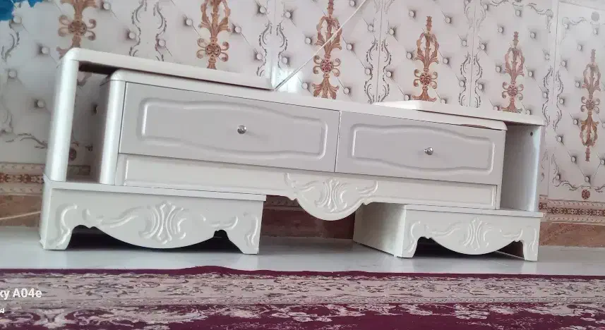 خیابان شهید مطهری کوچه ۲۴|میز تلویزیون|پارس‌آباد, |دیوار