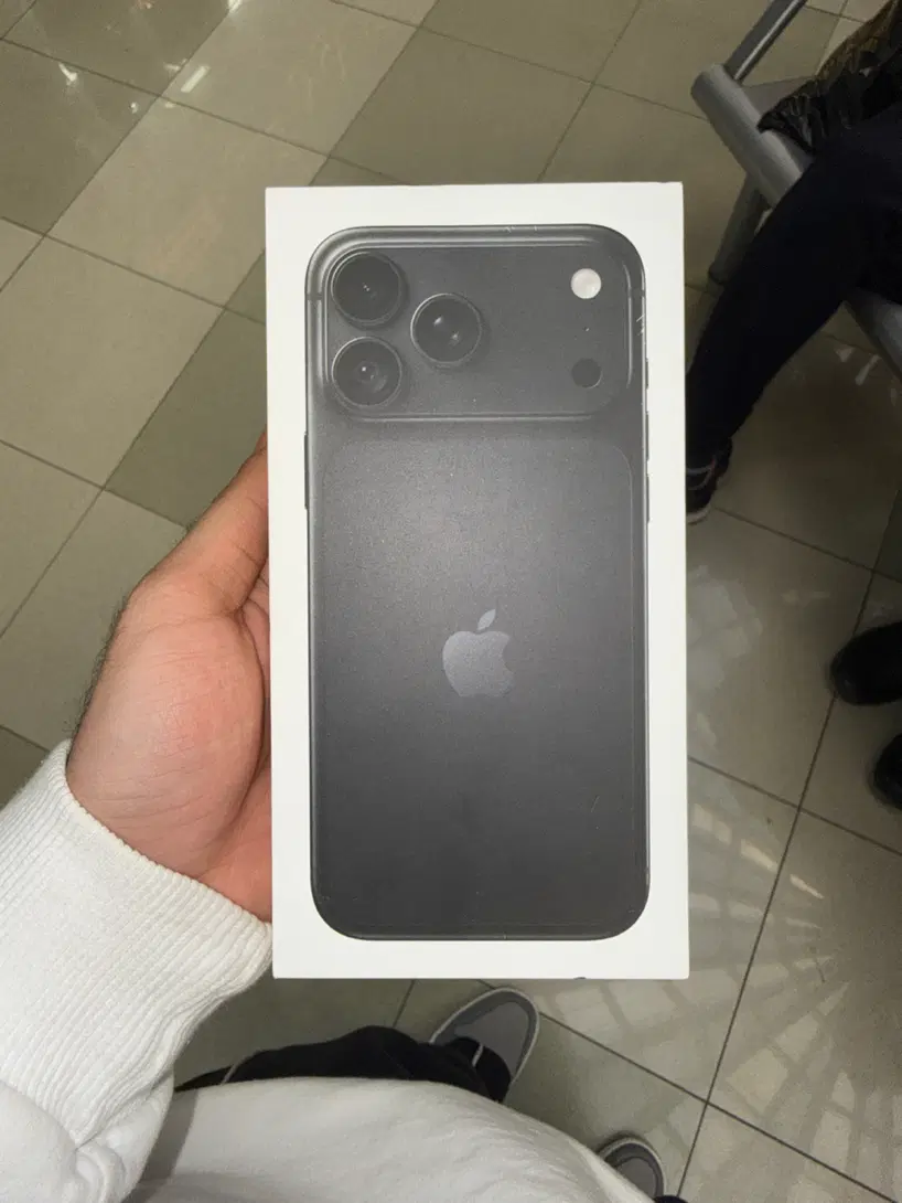 iphone 18 pro max|موبایل|شیراز, گلدشت معالیآباد|دیوار