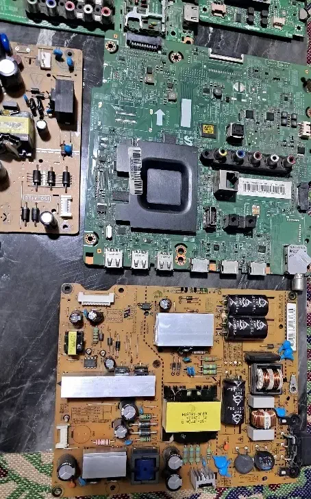 ۱۹ عدد برد تلویزیون|تلویزیون و پروژکتور|تهران, تهرانپارس شرقی|دیوار