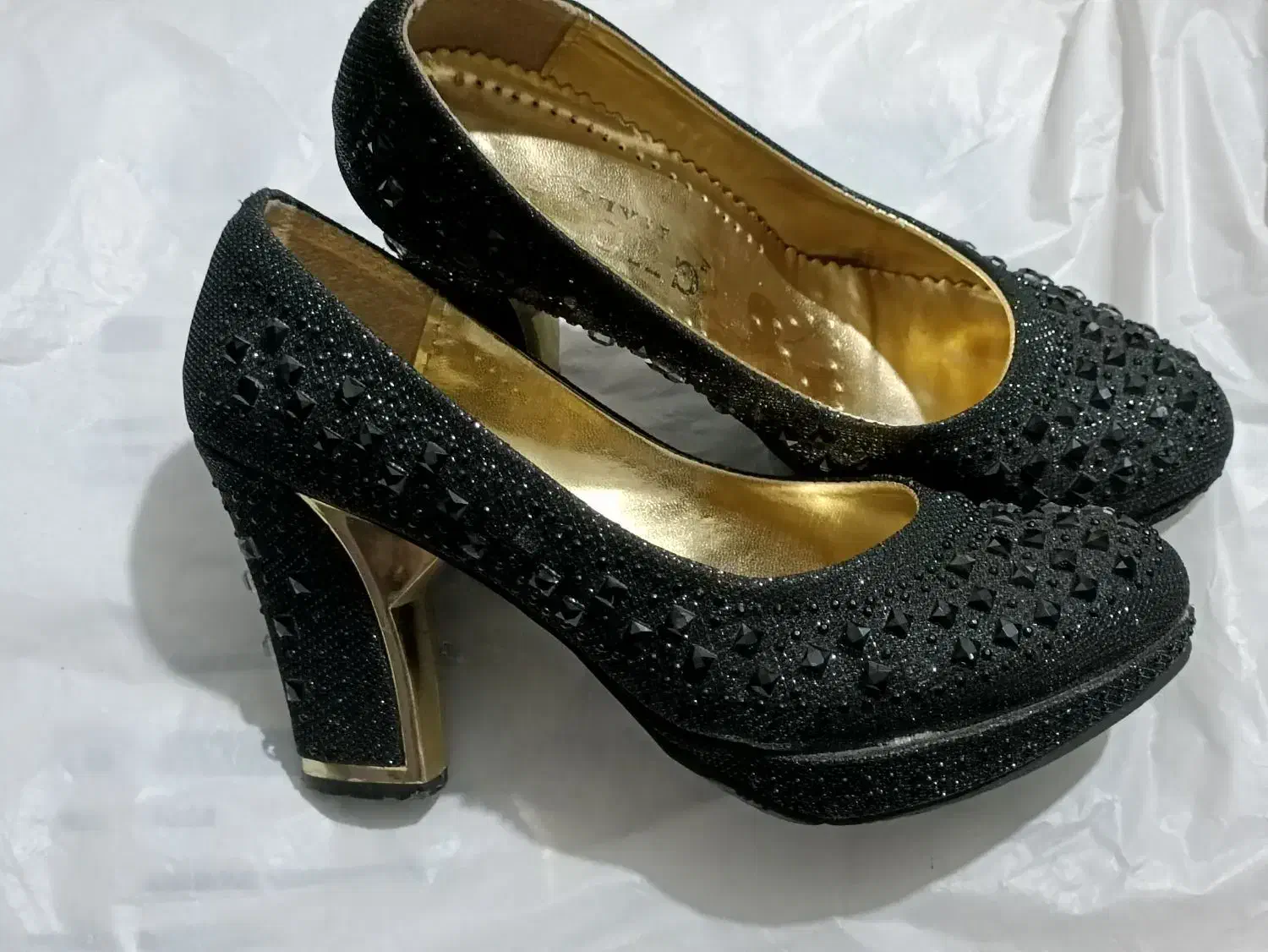 کیف و کفش مجلسی|کیف، کفش، کمربند|شهریار, شهریار|دیوار