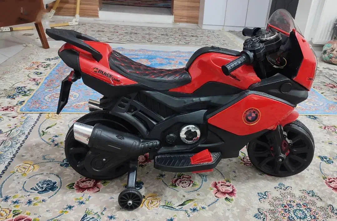 موتور شارژی|اسباب‌بازی بچه|رباط‌کریم, رباط‌کریم|دیوار