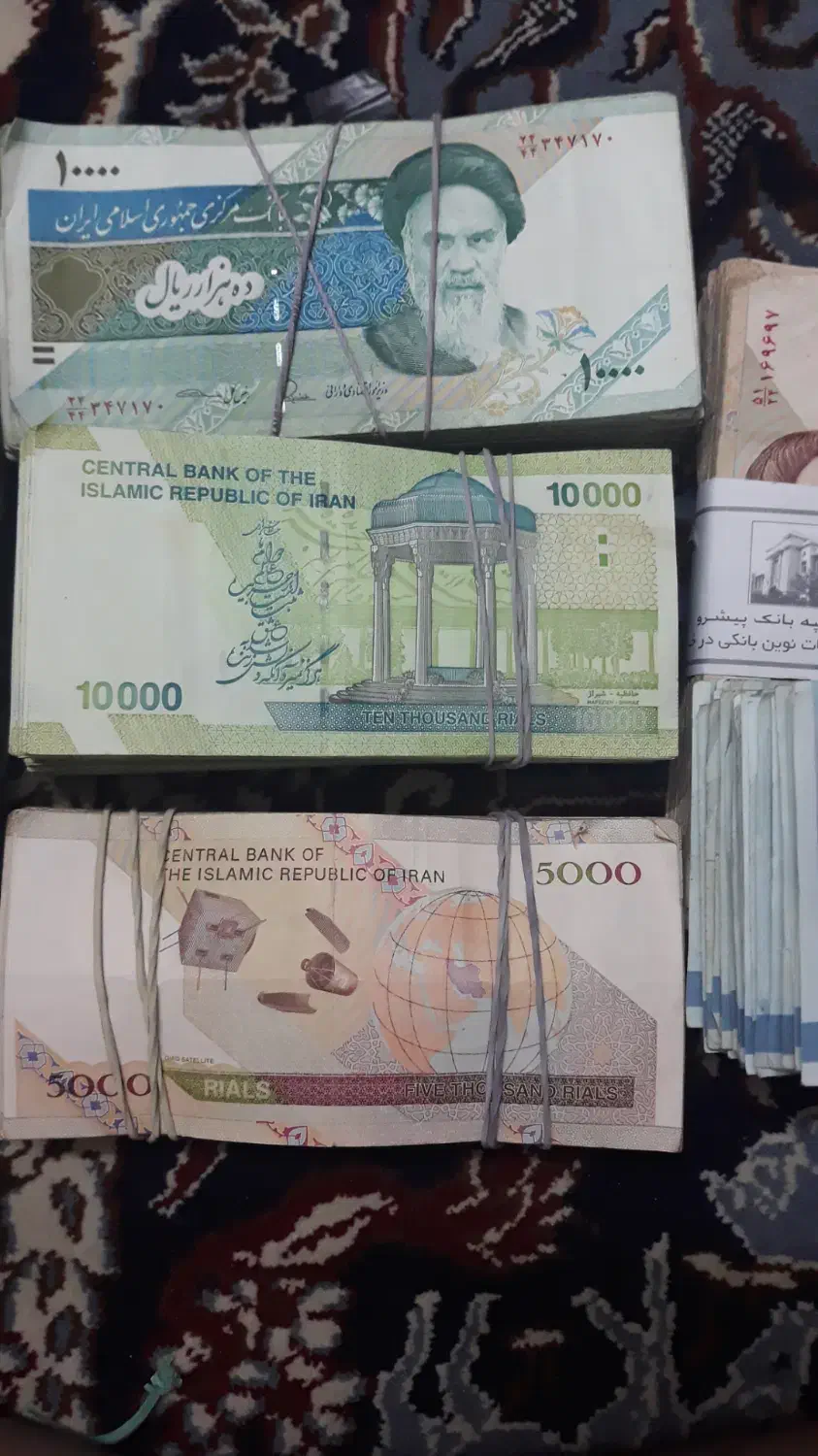 انواع اسکناس کلکسیونی و نو برای تزئین ویا جشن|کلکسیون سکه، تمبر، اسکناس|ملایر, |دیوار