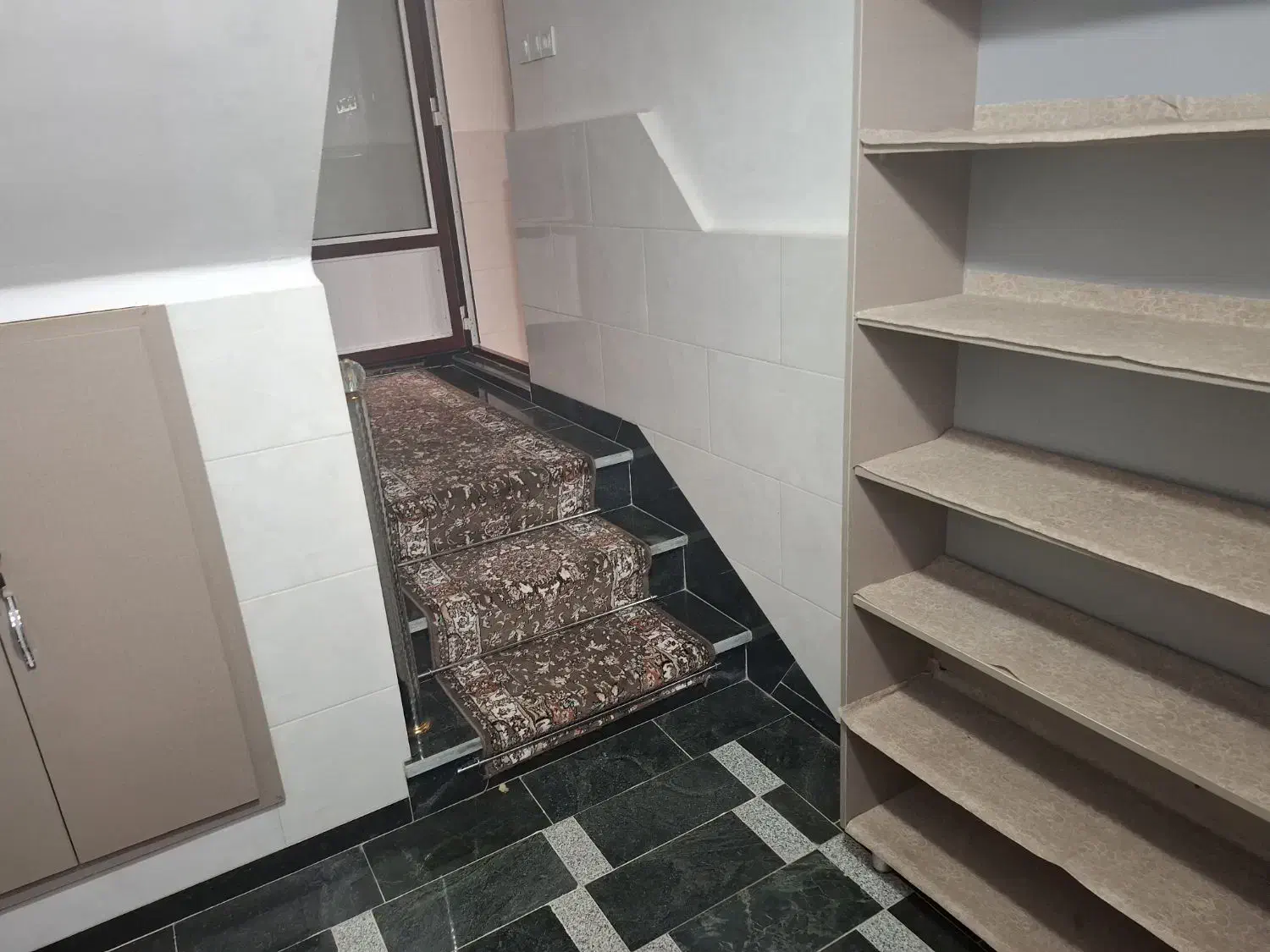 فروش حیاط 2 طبقه باسمنج|فروش خانه و ویلا|باسمنج, |دیوار