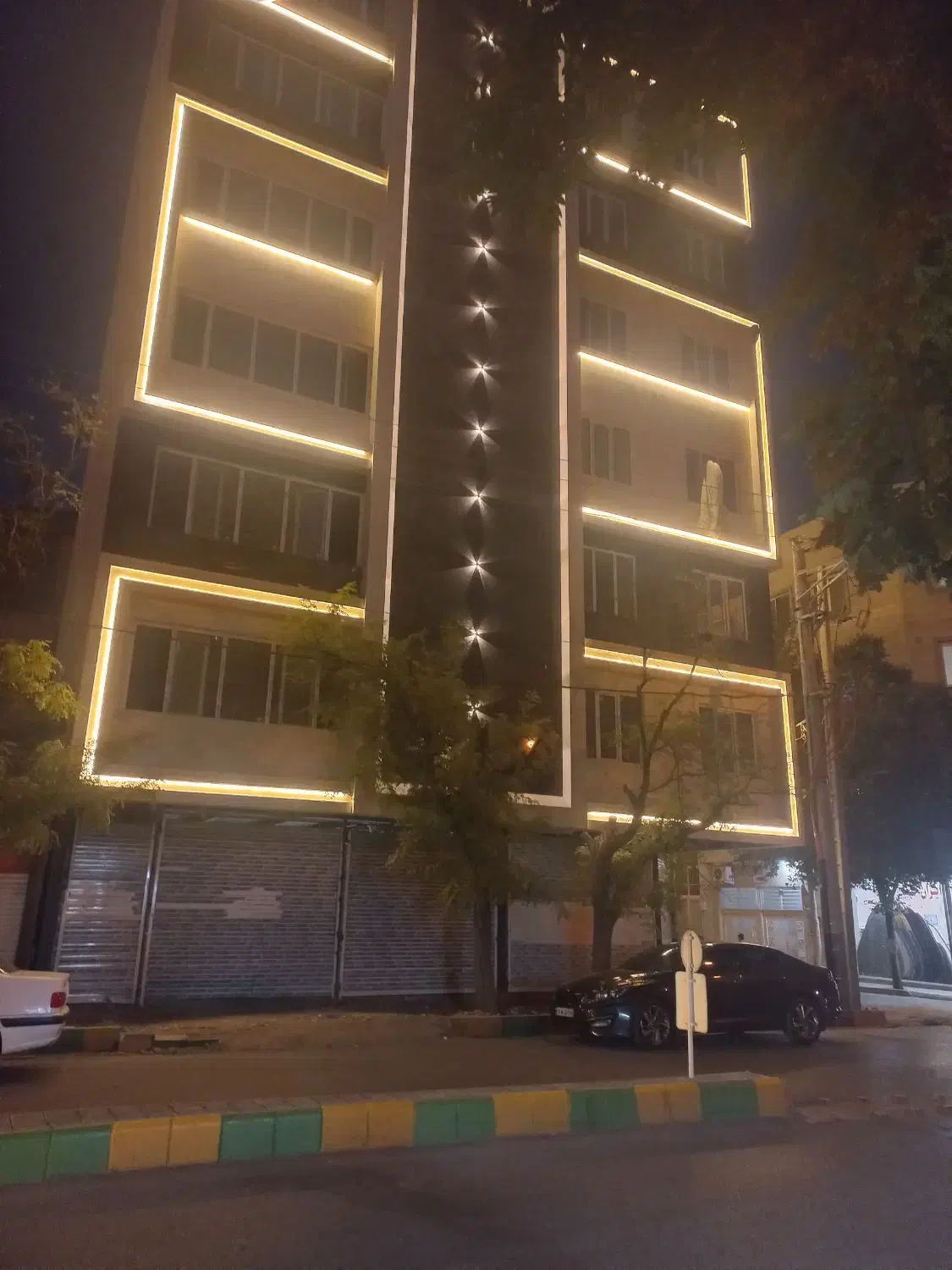 زیرزمین ۲۰۰متر مدرن مناسب باشگاه ودفتر بازرگانی|اجارهٔ آپارتمان|مشهد, طلاب|دیوار