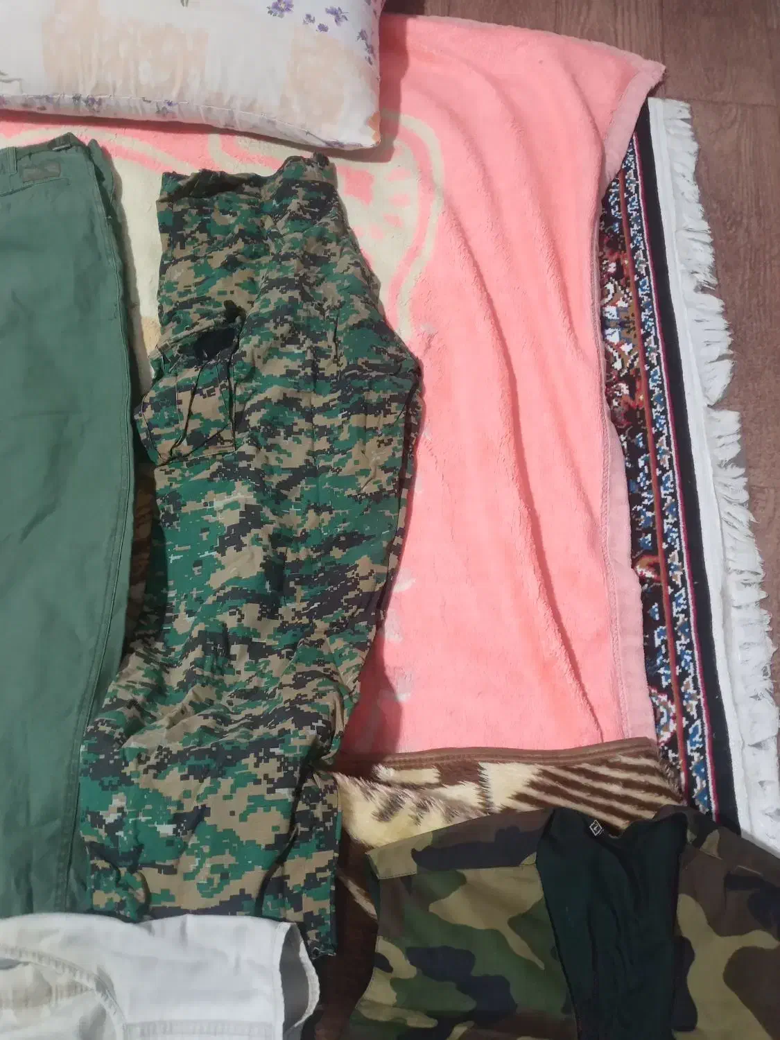 فروش شلوارهای شش جیب با دوتا جلیقه|لباس|قرچک, پویینک|دیوار