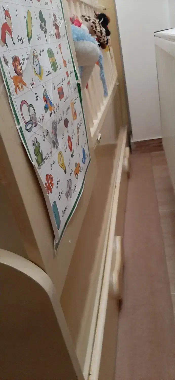 تخت خواب کودک|تخت و سرویس خواب|اردبیل, |دیوار