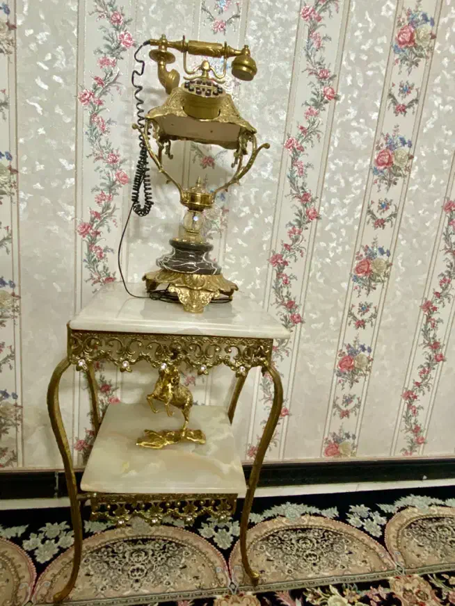 میز برنجی تلفن برنجی سنگین|میز تلفن|تهران, تهرانپارس شرقی|دیوار