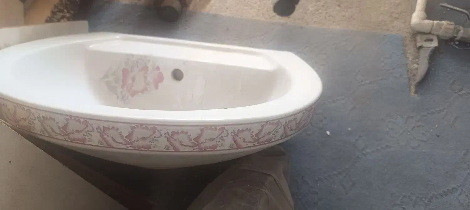 روشویی کاملا سالم|لوازم سرویس بهداشتی|مشهد, آزادشهر|دیوار