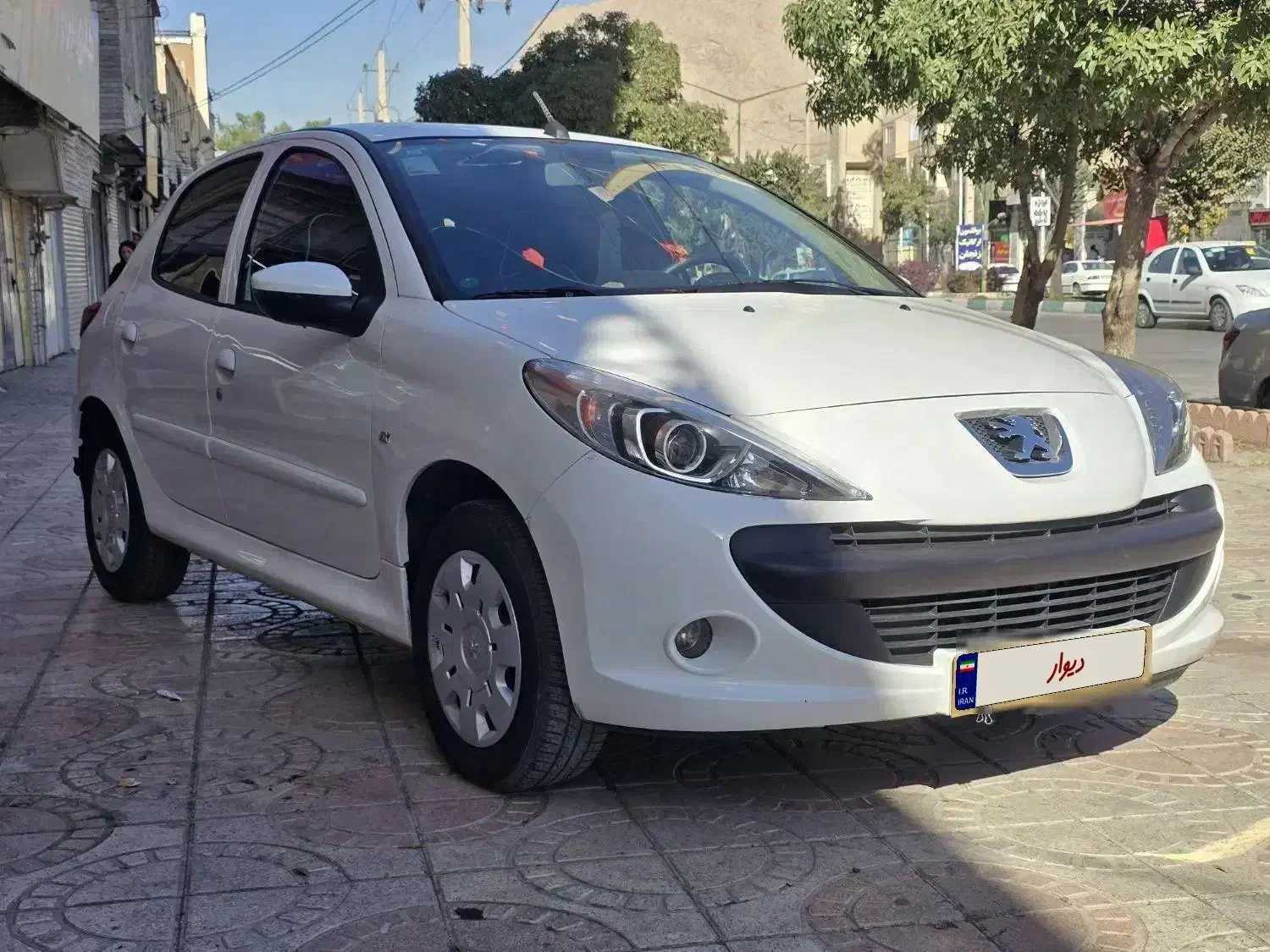 ۲۰۷مدل ۴۰۳هیدرولیک درحدخشک کارمندی|خودرو سواری و وانت|کرمانشاه, |دیوار