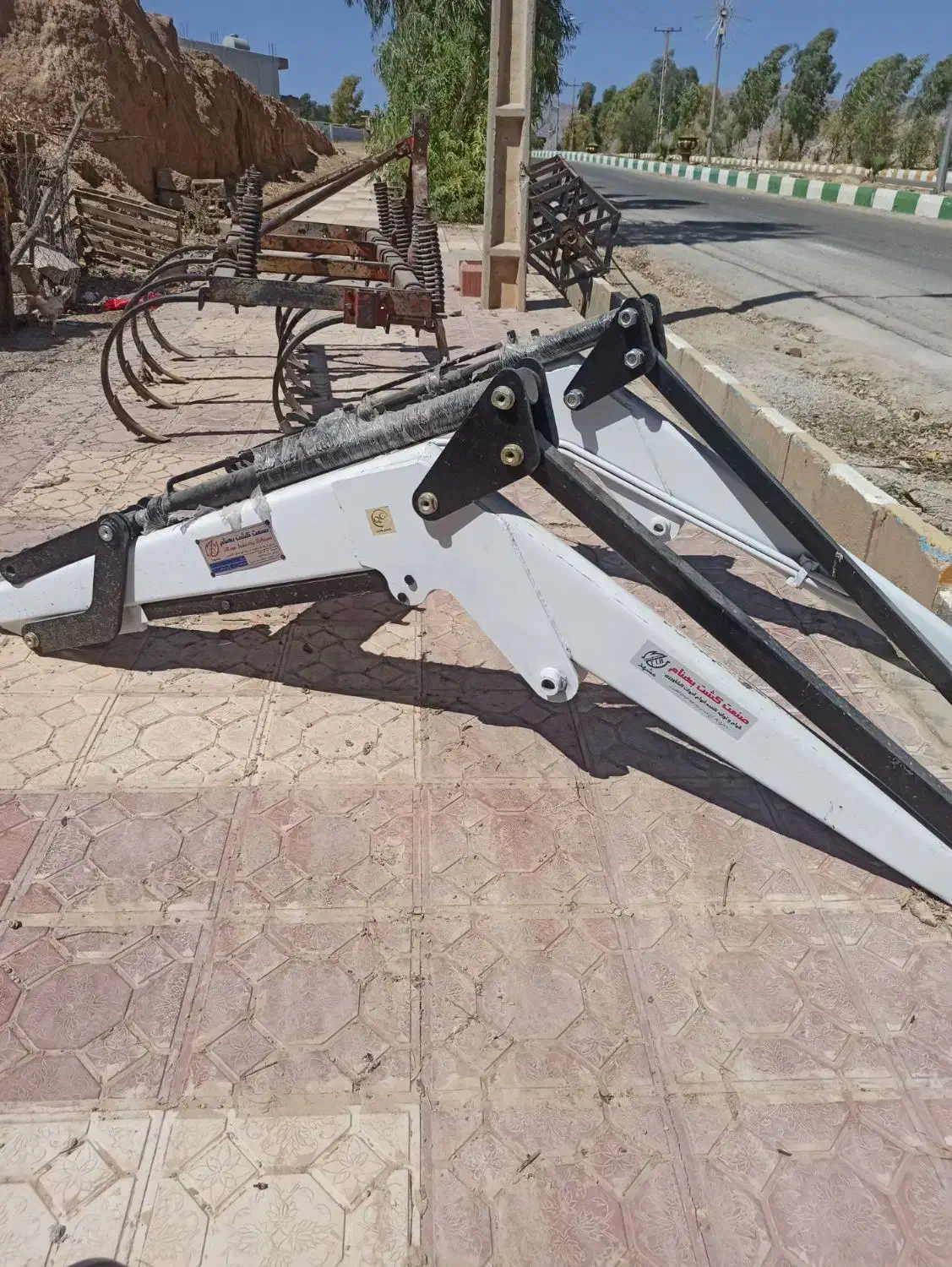 بیل تراکتوری 6سیلندر|ماشینآلات صنعتی|آبدانان, |دیوار