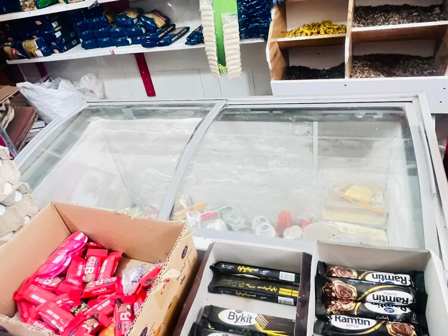 مغازه سوپر مارکت واقع در خیابان ابلفظلی|فروشگاه و مغازه|باخزر, |دیوار