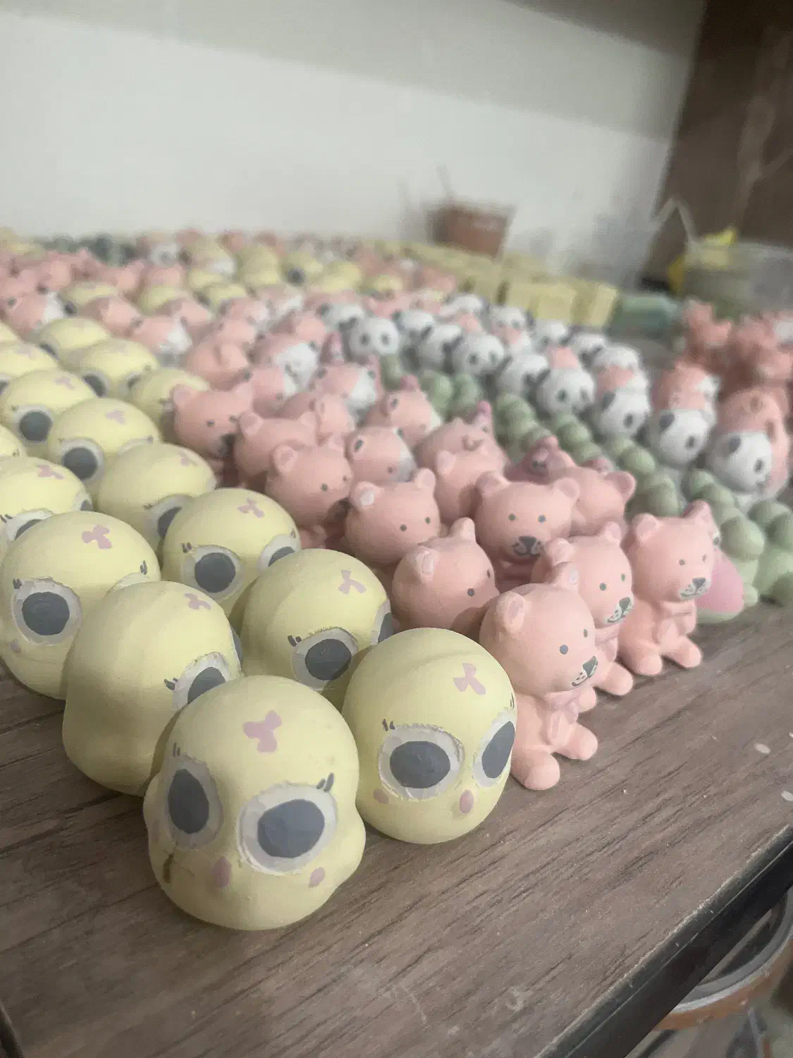 یک نیروی ساده دو‌نیروی نقاش|استخدام هنری و رسانه|ساوه, |دیوار