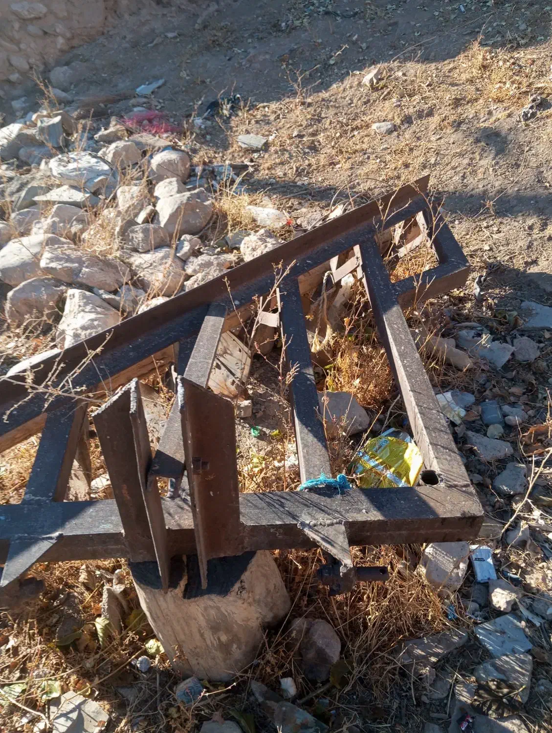 نیم گاوآهن|ماشین‌آلات صنعتی|آبگرم, |دیوار