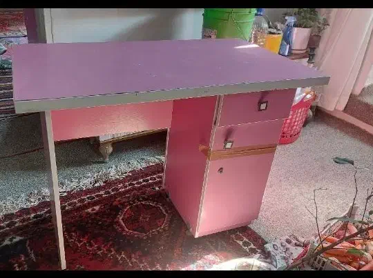 میز تحریر|میز تحریر و کامپیوتر|جم, |دیوار