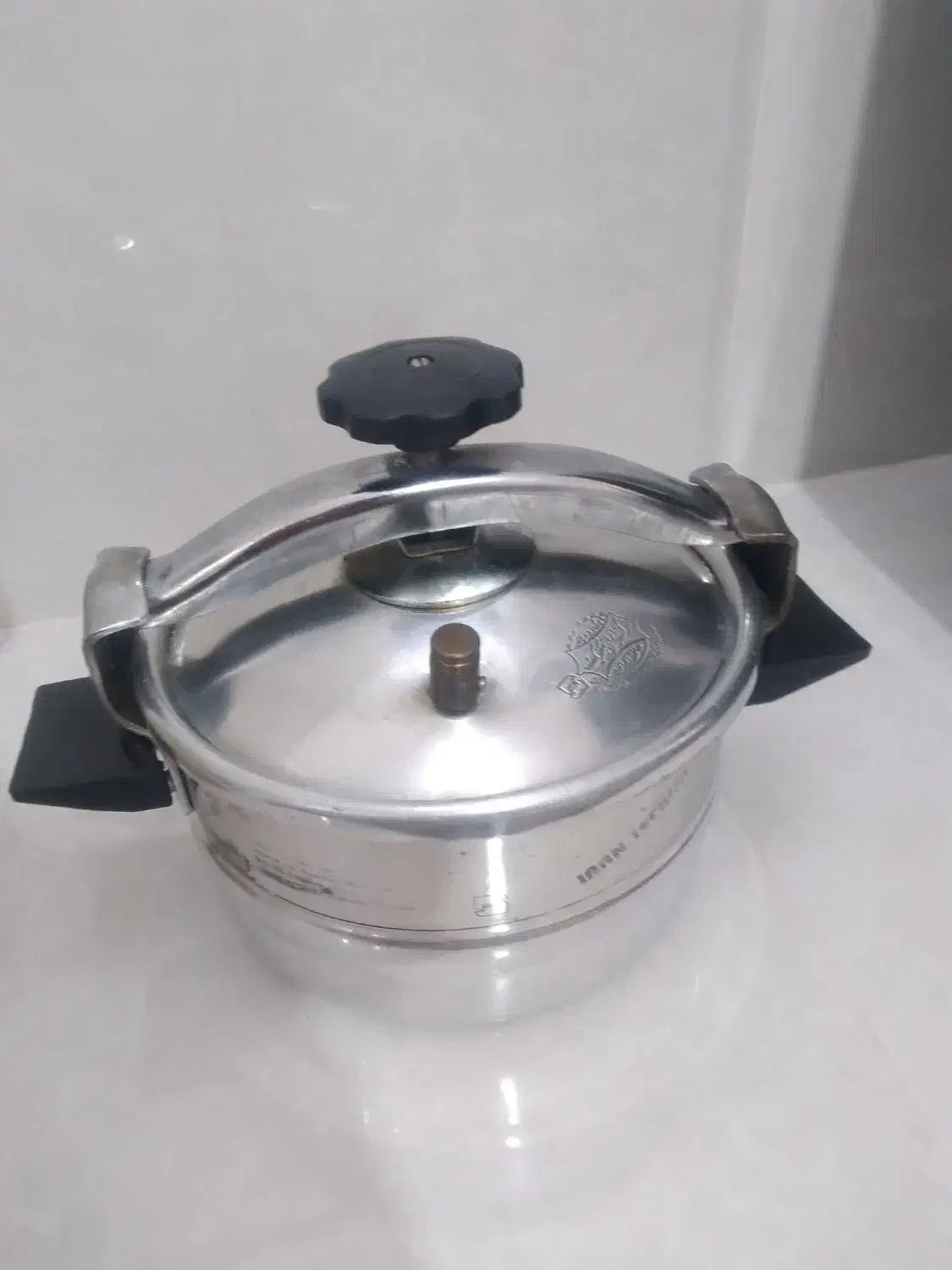 لوازم خانگی|آبمیوه‌گیر و آب‌مرکبات‌گیر|زبرخان, |دیوار