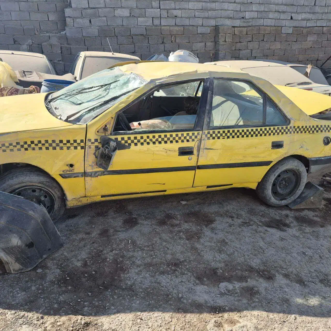 پژو روآ سال مدل ۹۰ تصادفی|خودرو سواری و وانت|کرمان, |دیوار