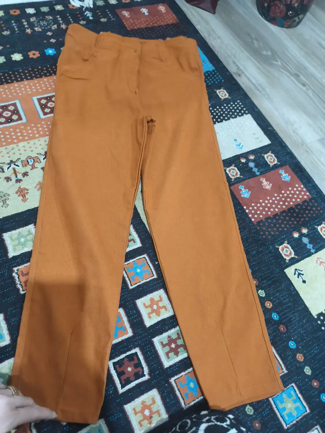 تعدادی لباس و کفش و شلوار با قیمت عای|لباس|تهران, هفت حوض|دیوار