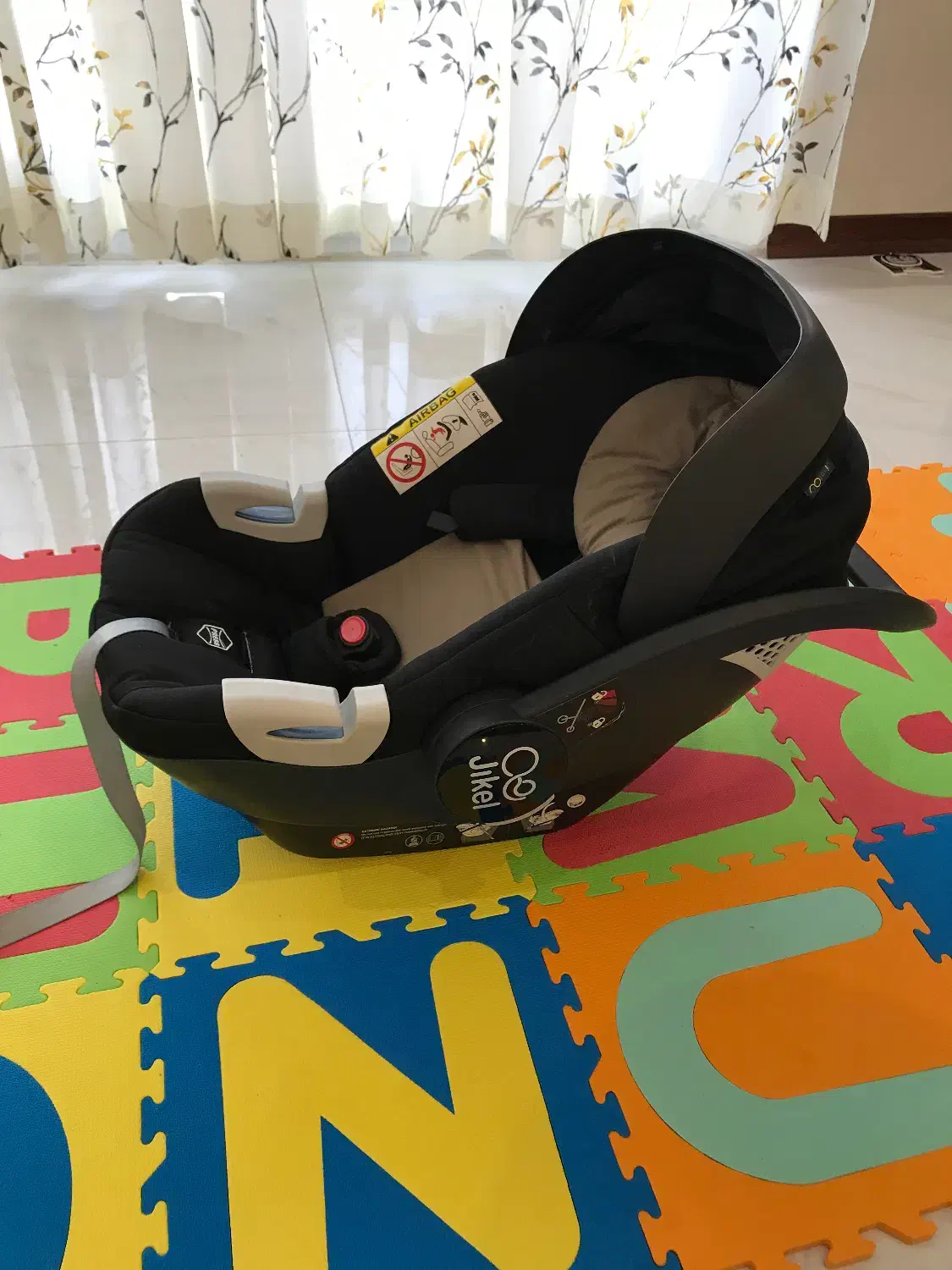 کریر فرانسوی جیکل|کالسکه و لوازم جانبی|لاهیجان, شیشه گران|دیوار