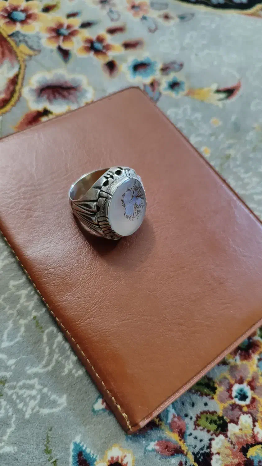 انگشتر|جواهرات|شهر ری, شهادت|دیوار