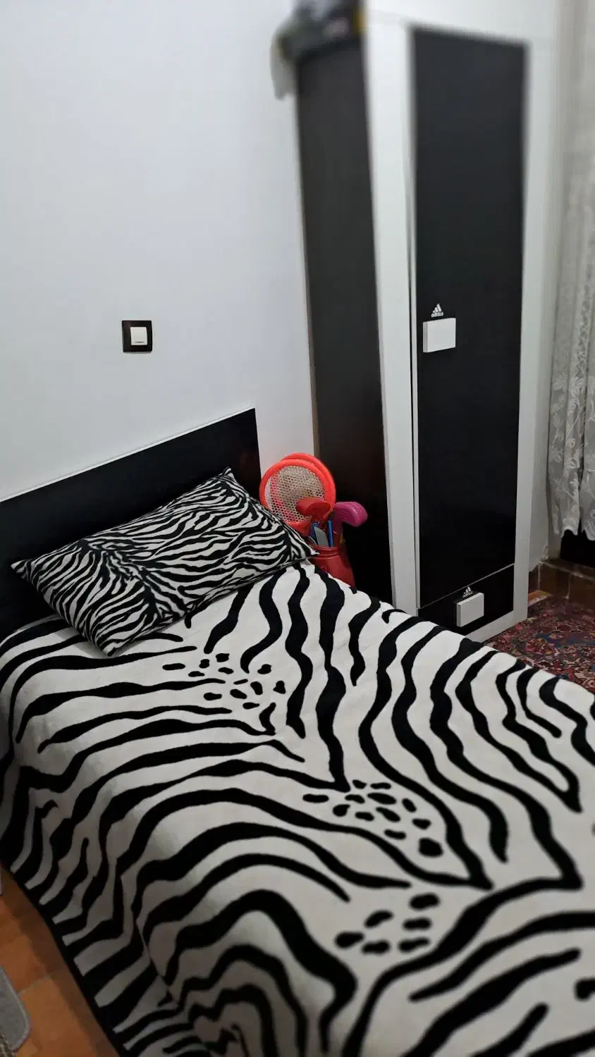 سرویس خواب نوجوان و کمد و پاتختی|تخت و سرویس خواب|قرچک, شهرک طلائیه|دیوار