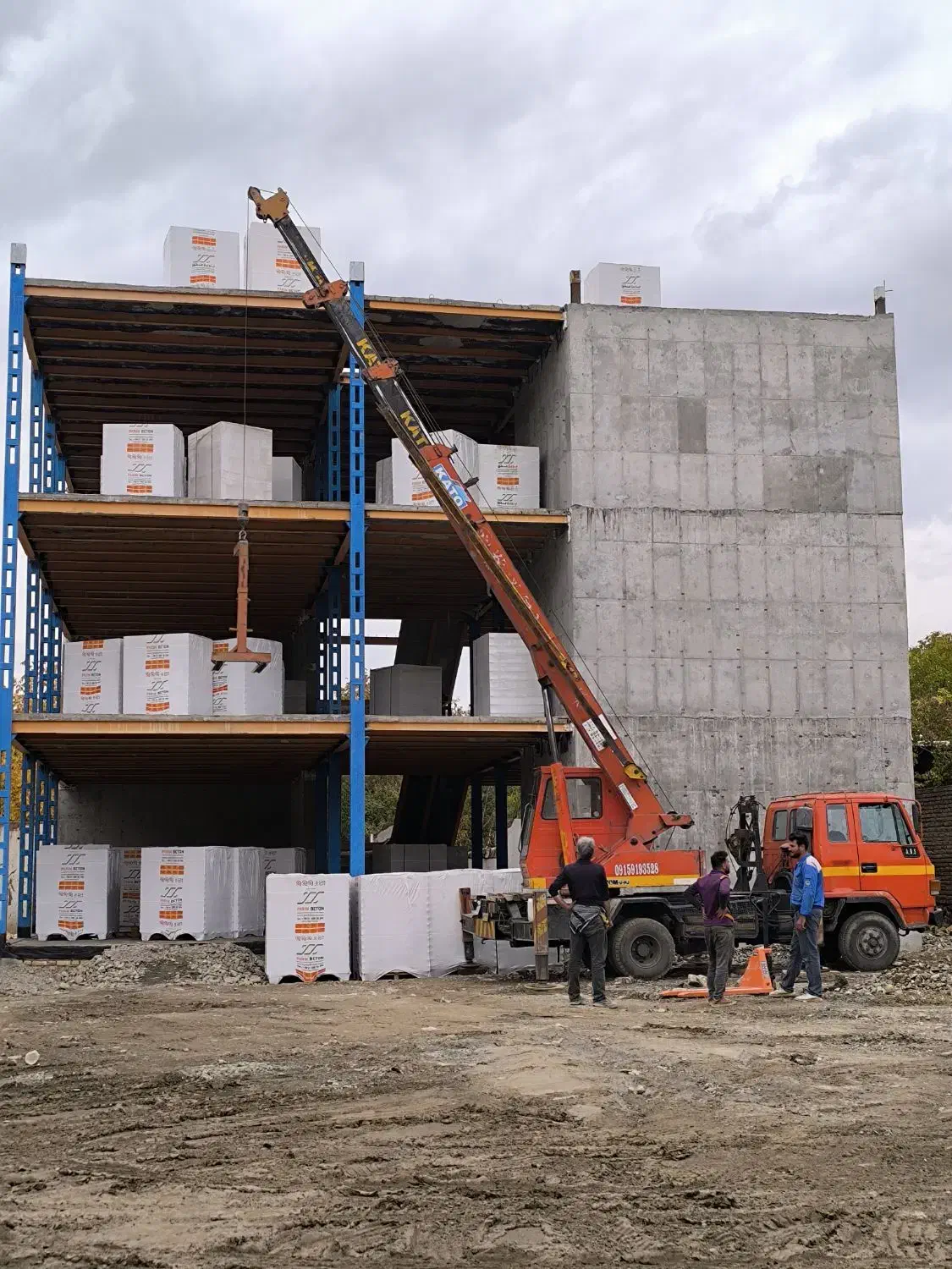 اجاره جرثقیل هفت تن با سی متر دکل|خدمات حمل و نقل|نیشابور, باغرود|دیوار