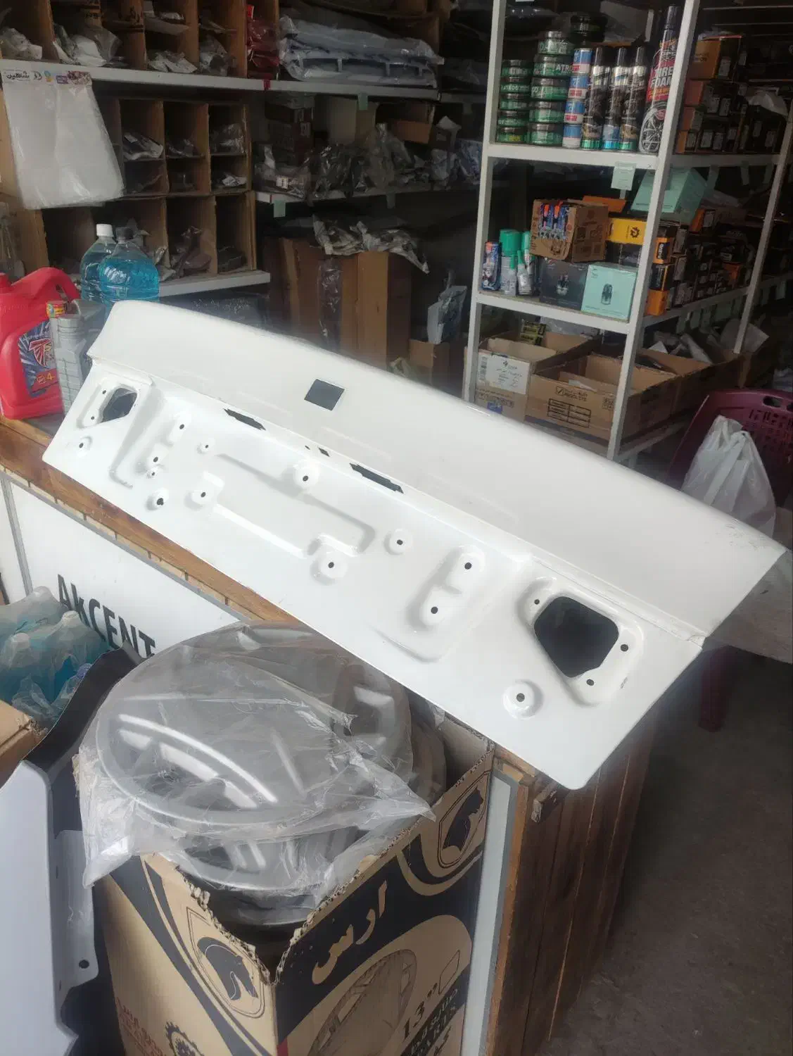 درب صندوق سورن پلاس سفید رنگ فابریک کارخانه|قطعات یدکی و لوازم جانبی|همدان, |دیوار