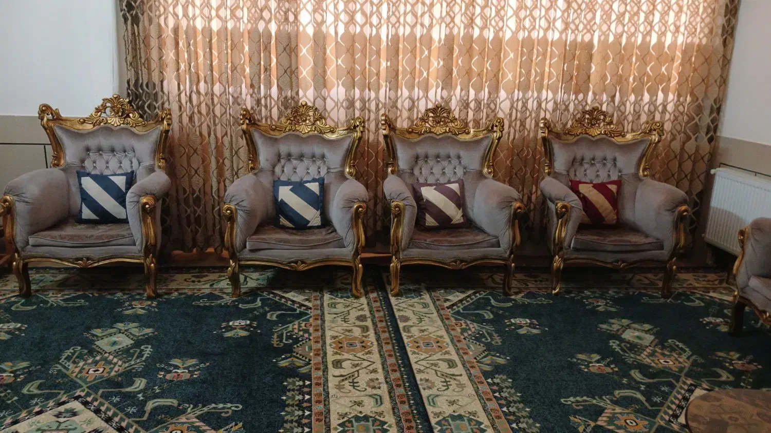 مبل سلطنتی چوب قدیمی|مبلمان خانگی و میز عسلی|زاهدان, |دیوار