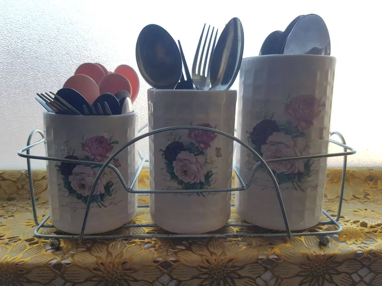 جا قاشقی|آبچکان و نظمدهنده ظروف|بیرجند, |دیوار