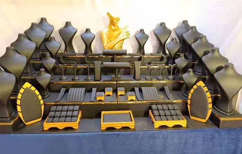 ساخت دکور و ویترین طلا و جواهر|خدمات پیشه و مهارت|تهران, باشگاه نفت|دیوار