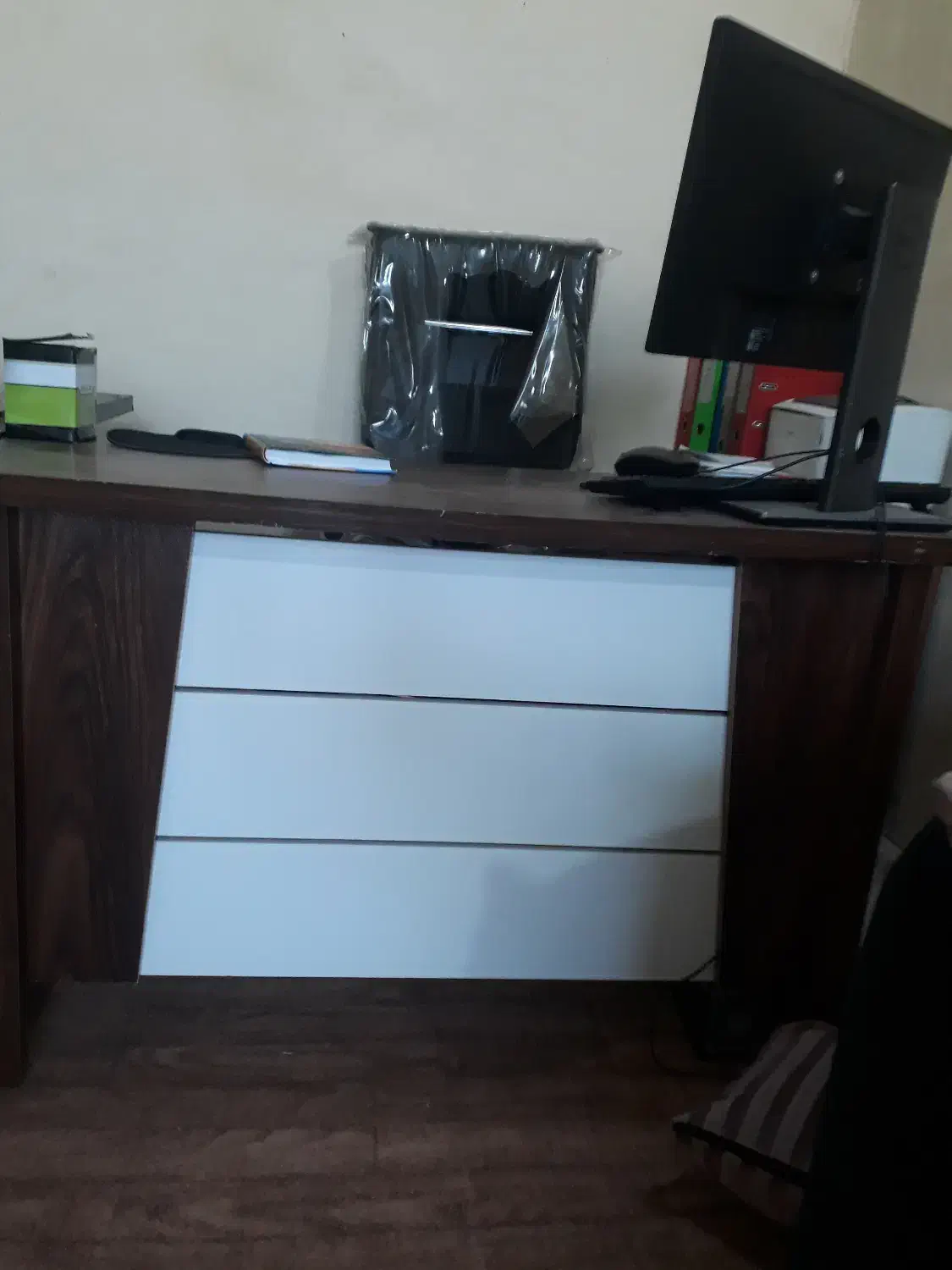 منشی خانم|استخدام اداری و مدیریت|ماهدشت, |دیوار