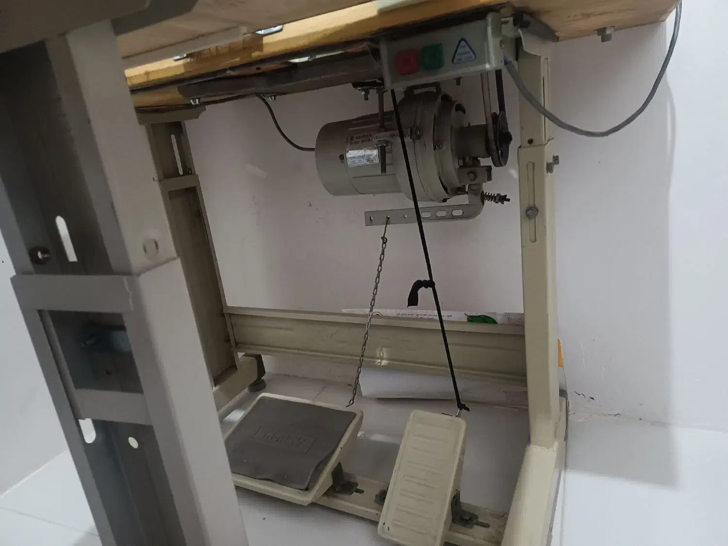 چرخ سردوز5نخ تروتمیز|چرخ خیاطی و ریسندگی|مشهد, نظام دوست|دیوار