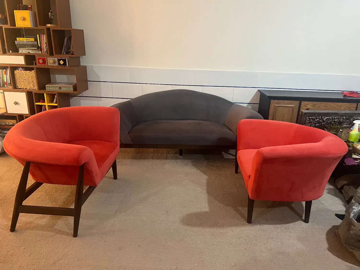 نیم ست مبلمان|مبلمان خانگی و میز عسلی|هشتگرد, شهرک اداری|دیوار