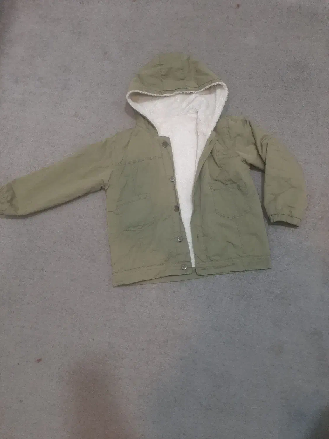 لباس بچگانه ۵تا۷سال|کفش و لباس بچه|دوگنبدان, |دیوار