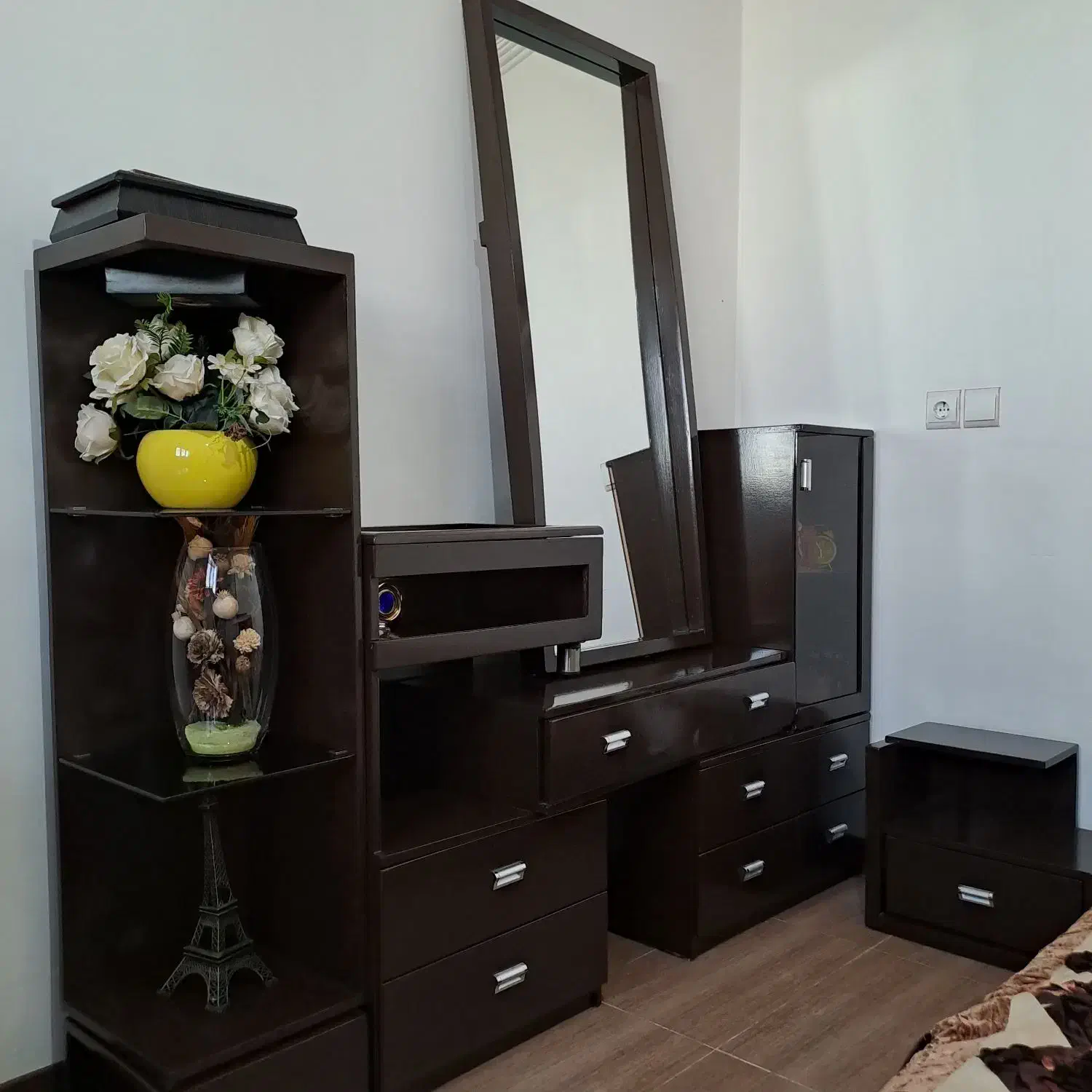 میز جلو تخت|تخت و سرویس خواب|شهرکرد, |دیوار