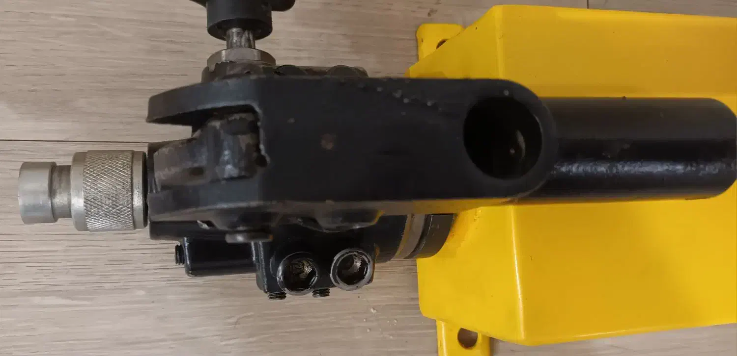 پمپ هیدرولیکی ۱۰هزاری دستی|ابزارآلات|اهواز, کوروش|دیوار