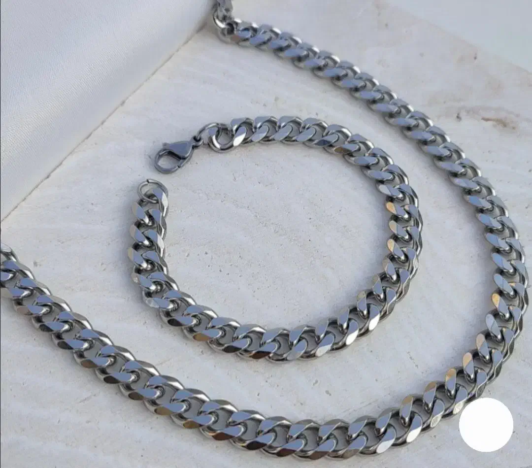 گردنبند و دست بند ست در دو رنگ موجوده|بدلیجات|آمل, |دیوار