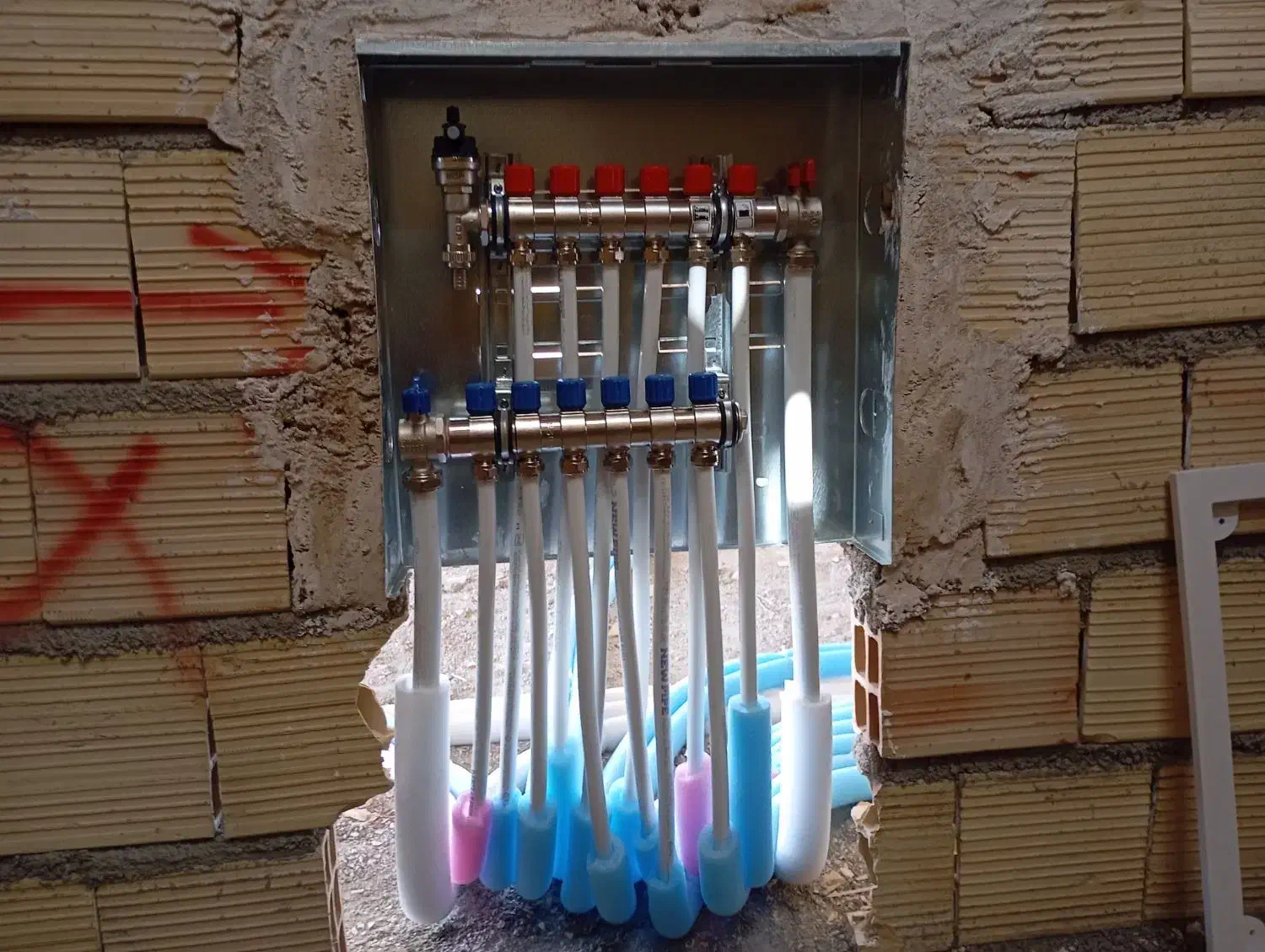 نیازمند نیروی کار تآسیساتی|استخدام معماری، عمران و ساختمانی|محمدیه-قزوین, |دیوار