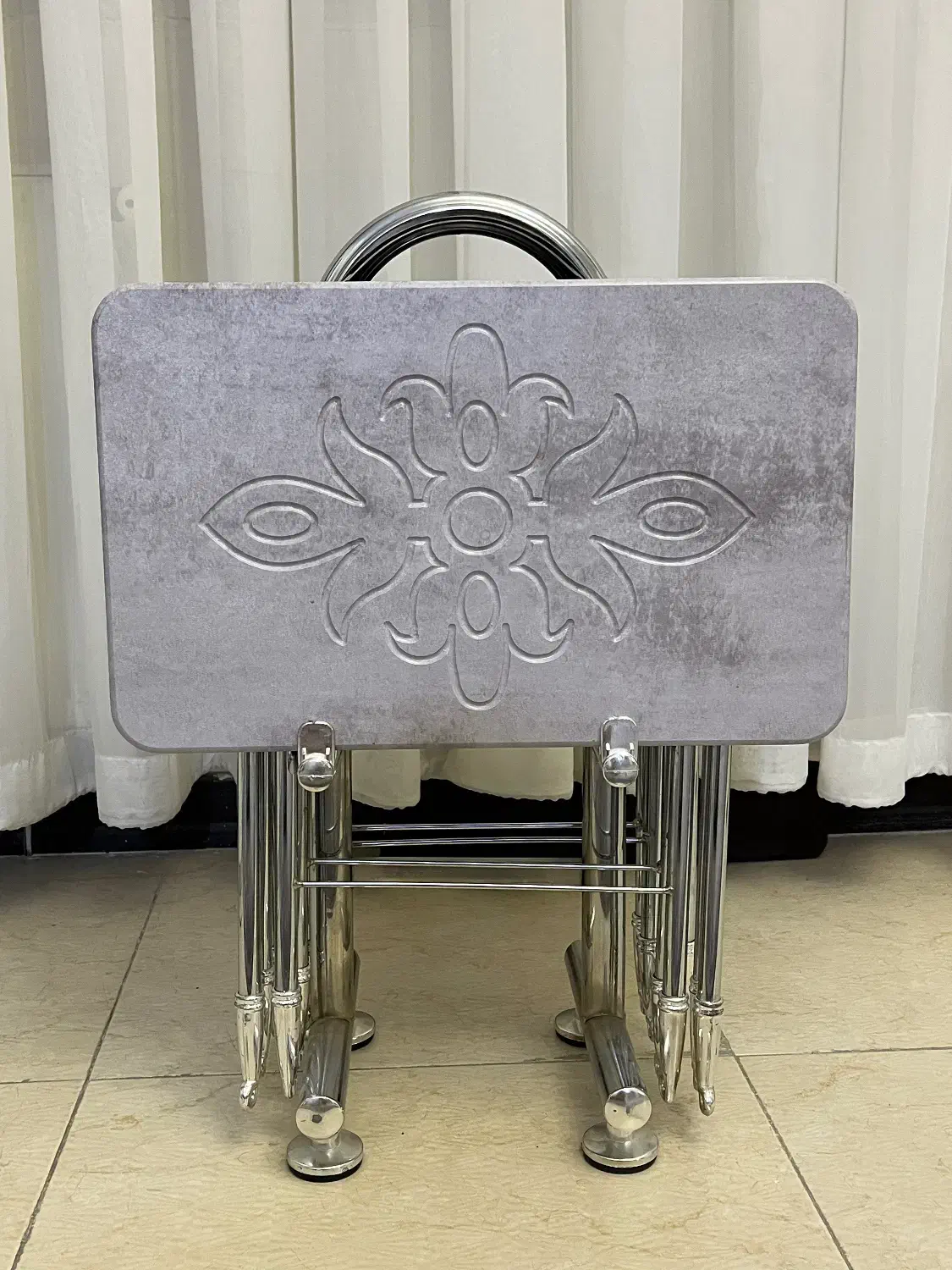 عسلی چمدانی طوسی|مبلمان خانگی و میز عسلی|اندیشه, پرنیان|دیوار